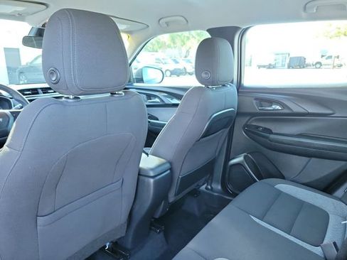 Used 2023 Chevrolet TrailBlazer LS image 13