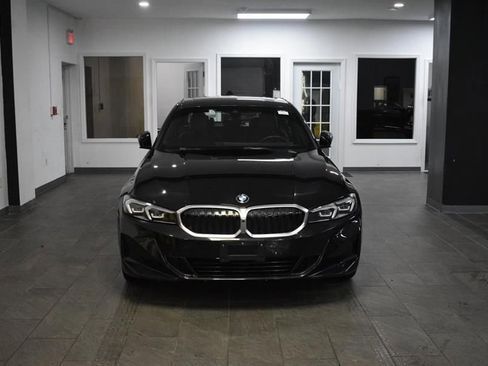 Used 2024 BMW 330i Sedan w/ Convenience Package RWD image 3