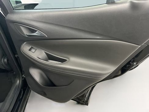 Used 2025 Buick Encore GX Preferred image 30