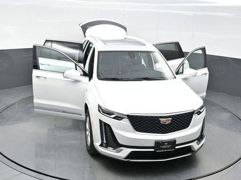 New 2025 Cadillac XT6 Luxury w/ LPO, Floor Liner Package image 34