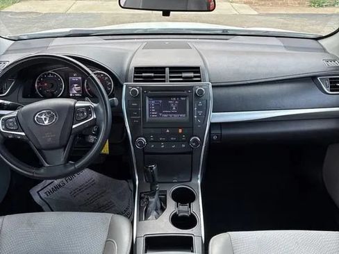 Used 2017 Toyota Camry SE FWD image 26
