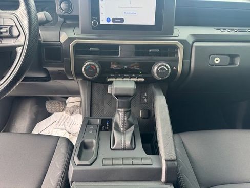Used 2025 Toyota Tacoma SR image 11