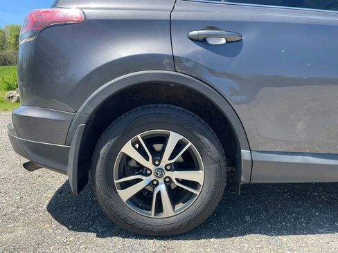 Used 2016 Toyota RAV4 XLE AWD/4WD image 31