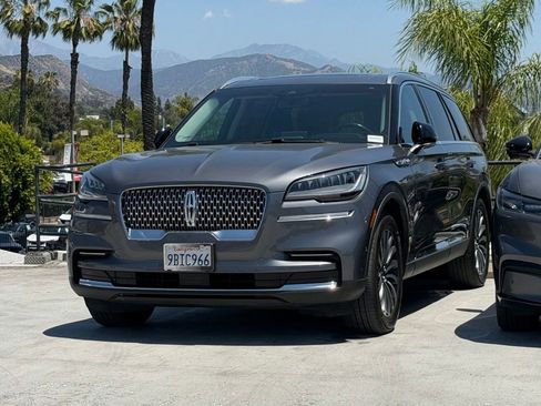 Used 2022 Lincoln Aviator Reserve w/ Elements Package Plus RWD image 3