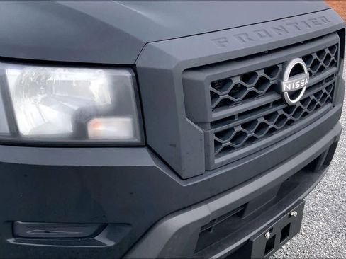 Used 2022 Nissan Frontier S w/ Technology Package image 28