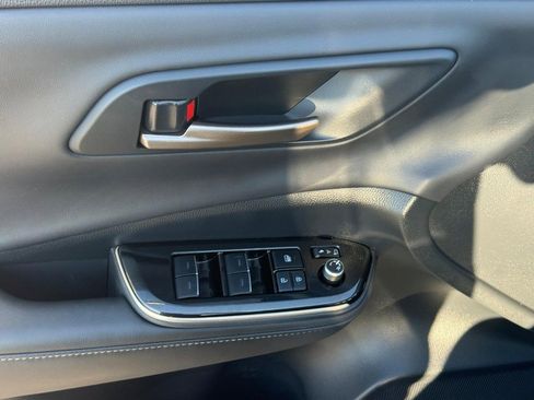 Certified 2024 Toyota Crown image 17