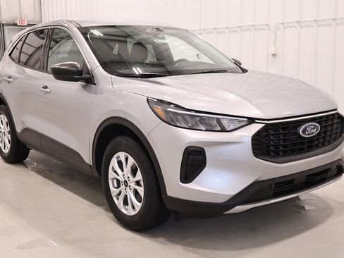 Certified 2023 Ford Escape Active image 4
