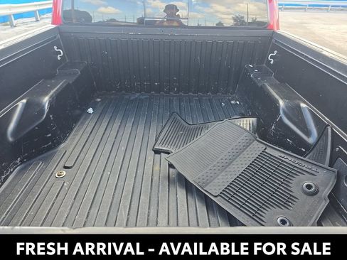 Used 2022 Toyota Tacoma TRD Sport w/ Technology Package AWD/4WD image 8