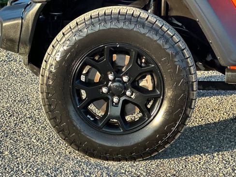 Used 2020 Jeep Wrangler Unlimited Sport image 35