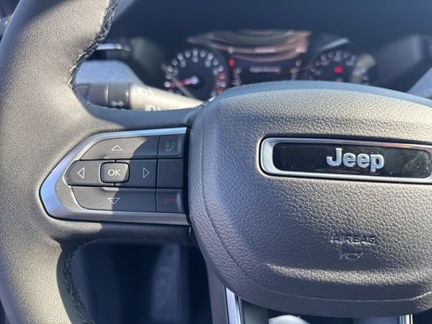 New 2025 Jeep Compass Latitude w/ Sun & Sound Group AWD/4WD image 12