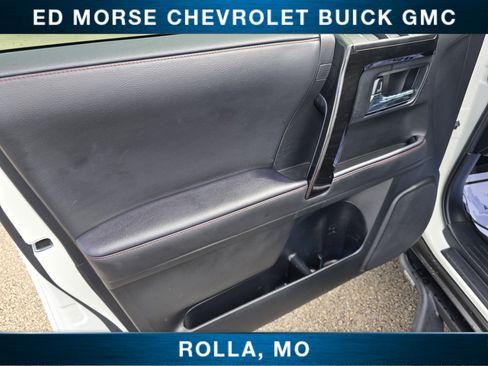 Used 2022 Toyota 4Runner TRD Off-Road Premium image 15