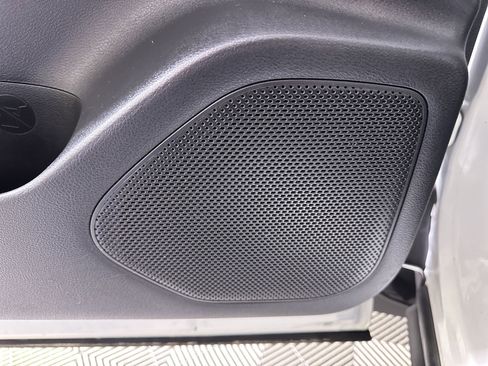 Used 2021 Nissan Rogue SV w/ Premium Package image 61