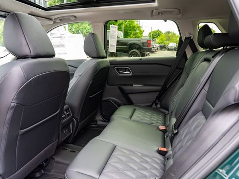 New 2026 Nissan Rogue Platinum AWD/4WD image 24