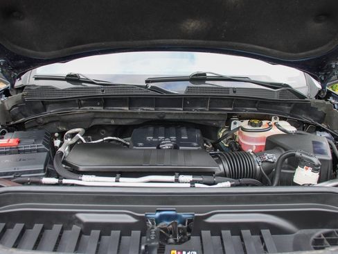 Used 2021 GMC Sierra 1500 SLE w/ Driver Alert Package I image 11