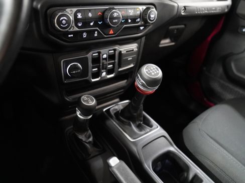 Used 2022 Jeep Wrangler Unlimited Sport AWD/4WD image 29