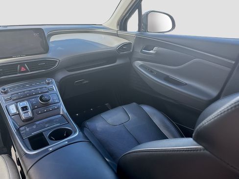 Used 2022 Hyundai Santa Fe Limited FWD image 19