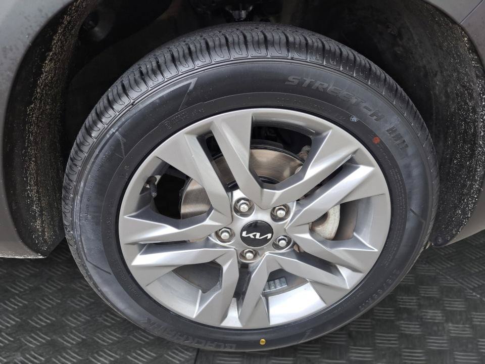 Used 2023 Kia Seltos S FWD image 21