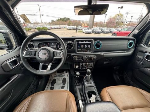 Used 2022 Jeep Wrangler Unlimited Sahara w/ Cold Weather Group image 12