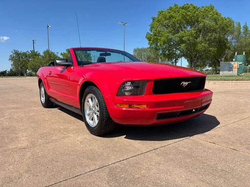 Used 2007 Ford Mustang Premium image 33