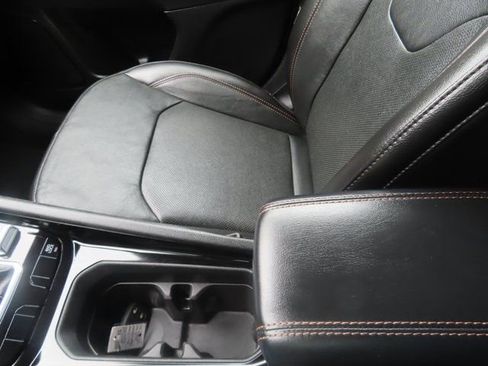 Used 2022 Jeep Compass Limited image 37