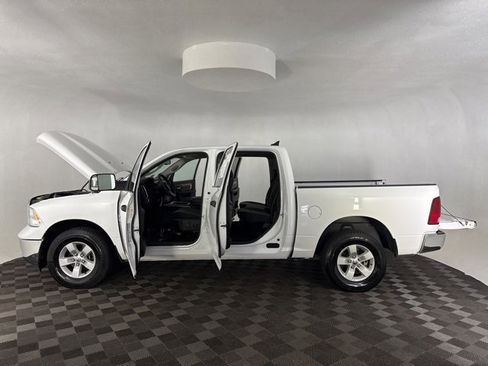 Used 2023 RAM 1500 Classic SLT w/ Trailer & Traction Group image 9