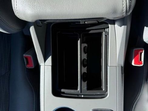 Used 2017 Chevrolet Traverse LS image 28