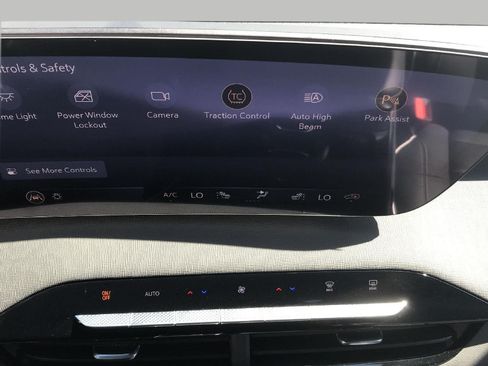 Used 2026 Buick Enclave Preferred w/ Power Package AWD/4WD image 35