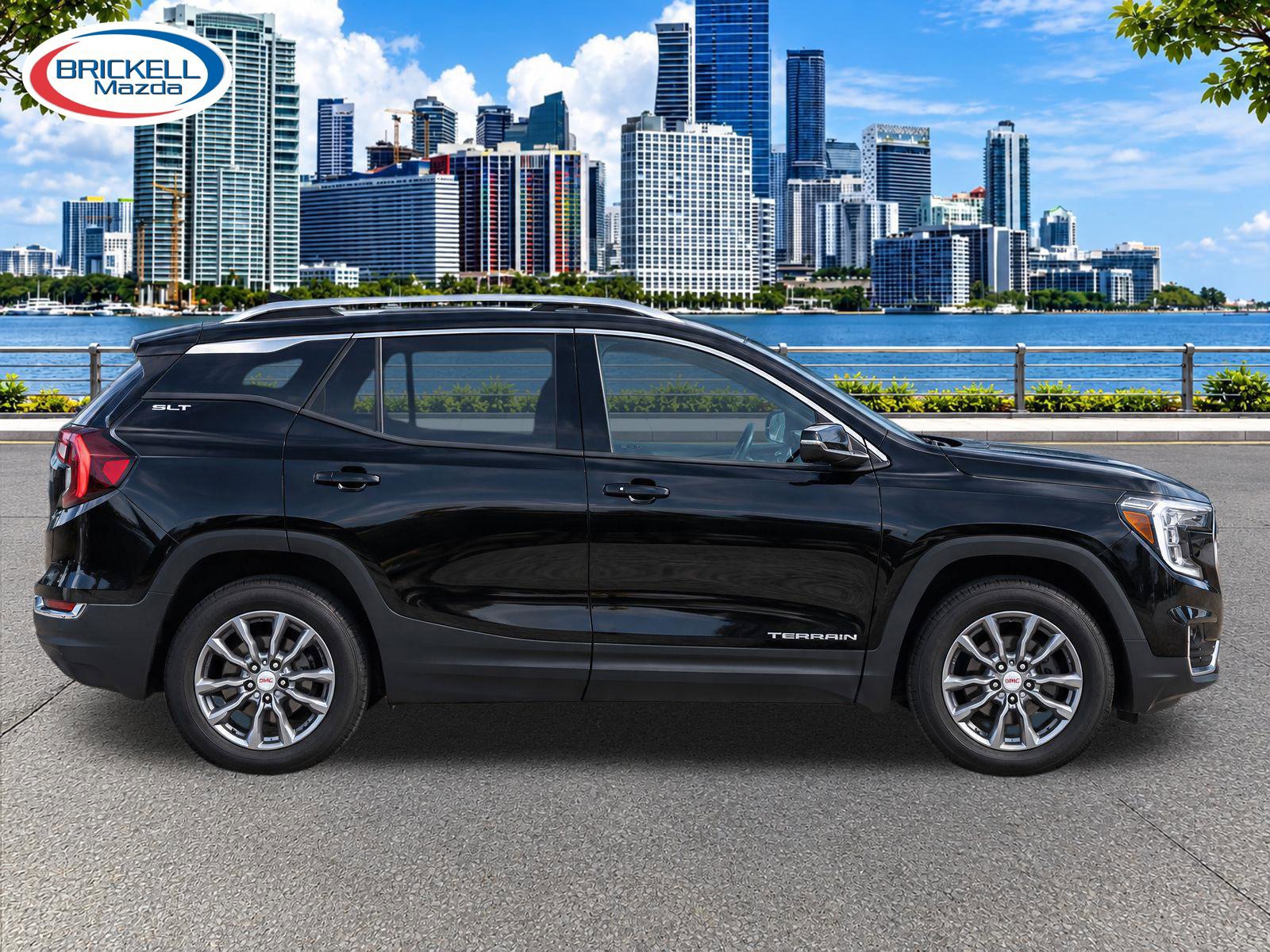 Used 2024 GMC Terrain SLT AWD/4WD image 8