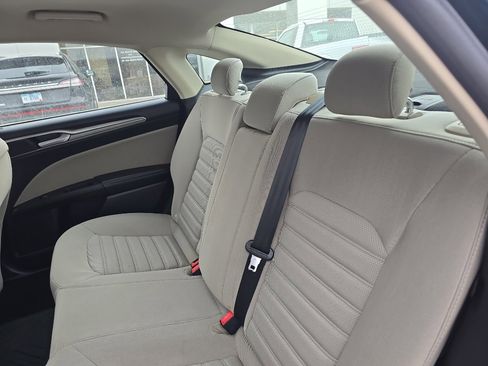 Used 2017 Ford Fusion S image 11