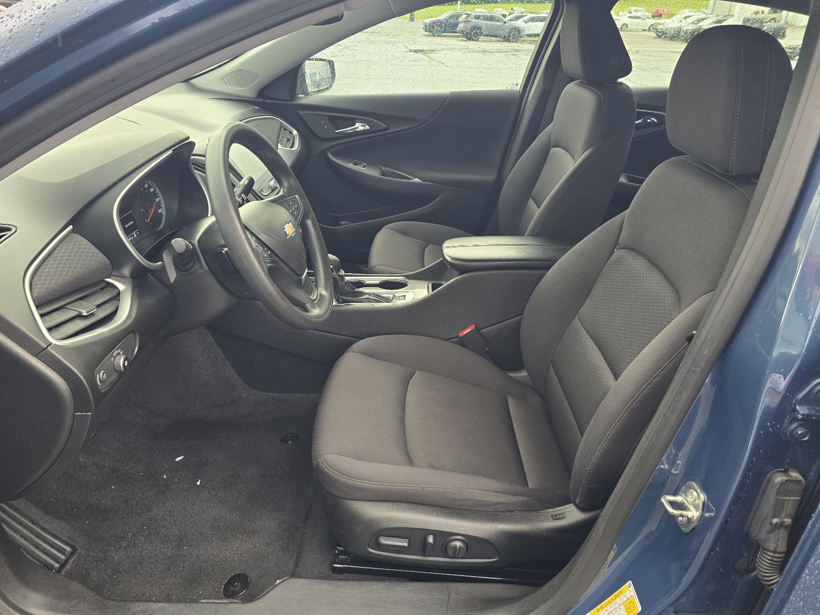 Used 2024 Chevrolet Malibu LT FWD image 12