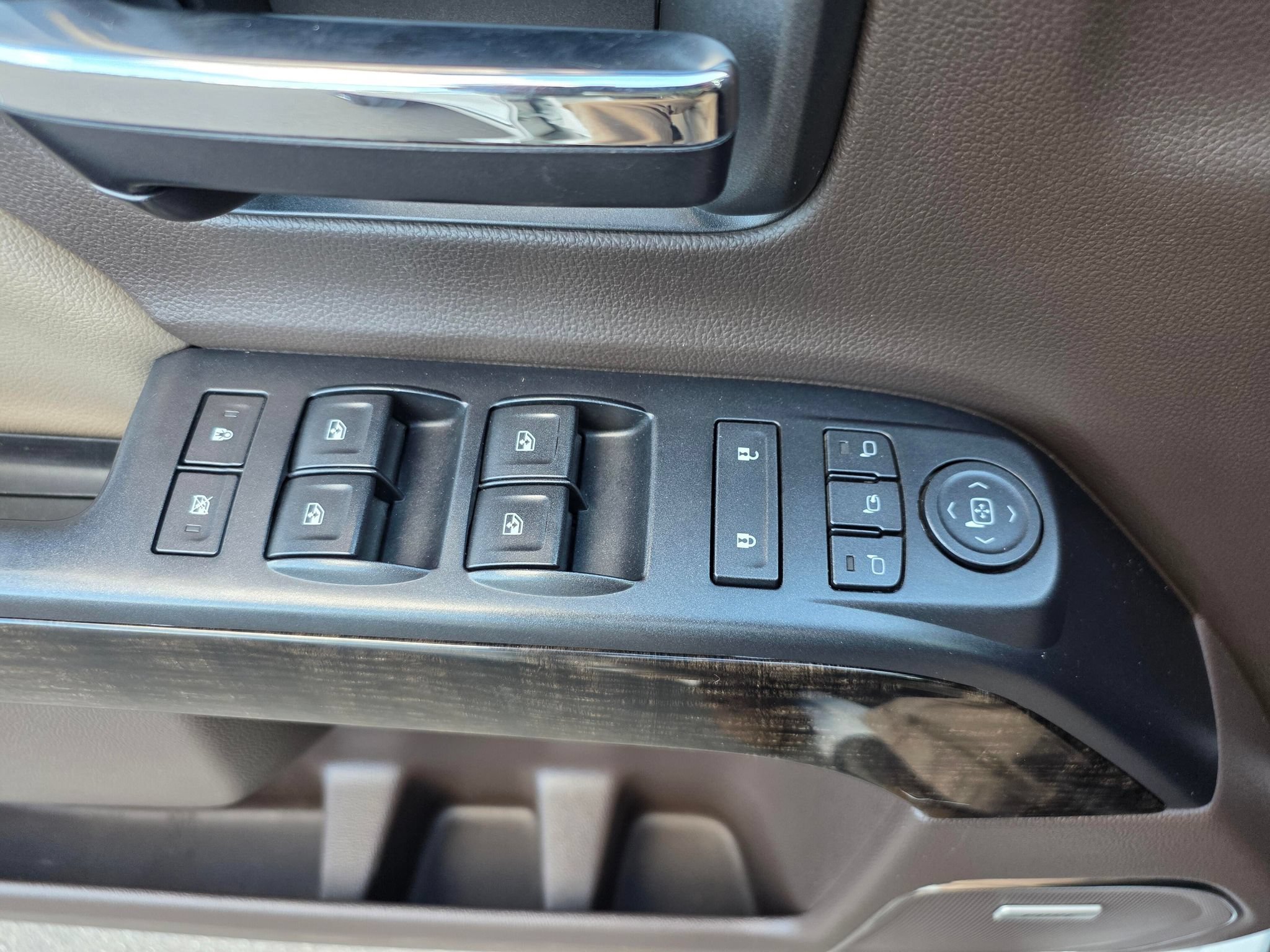 Used 2016 GMC Sierra 2500 Denali AWD/4WD image 25