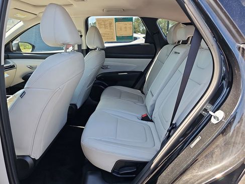 Used 2025 Hyundai Tucson SEL FWD image 19