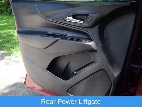 Used 2018 Chevrolet Equinox LT FWD image 18