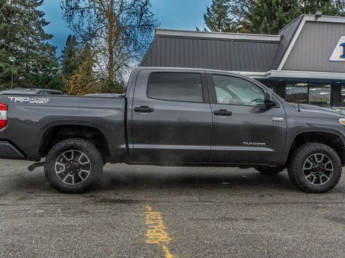 Used 2018 Toyota Tundra SR5 image 15