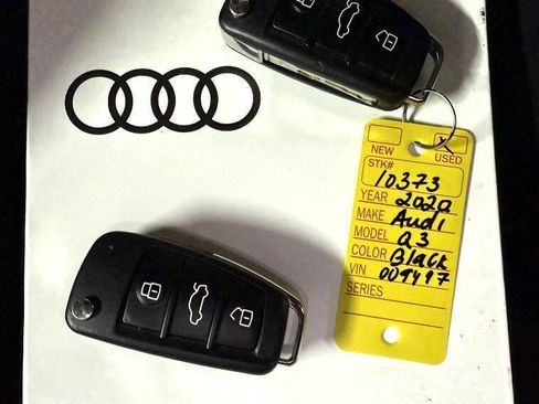 Used 2020 Audi Q3 2.0T Premium w/ Convenience Package image 27