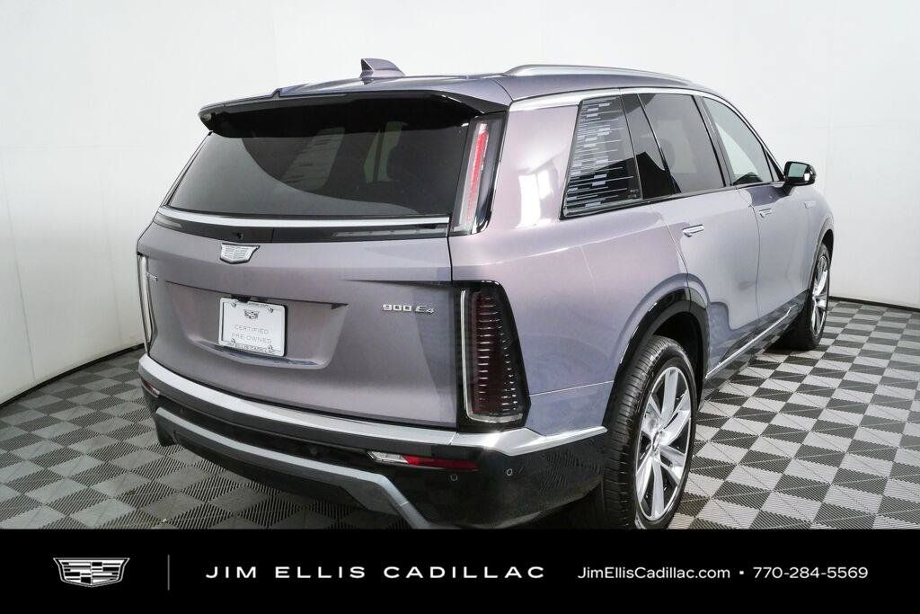 Certified 2026 Cadillac Vistiq Luxury w/ LPO, Floor Liner Package AWD/4WD image 3
