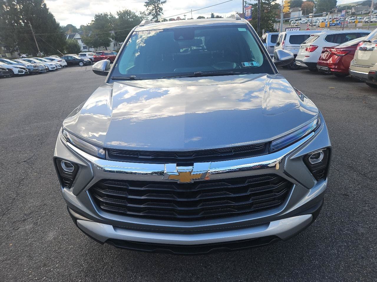 Used 2025 Chevrolet TrailBlazer LT w/ Driver Confidence Package AWD/4WD image 8