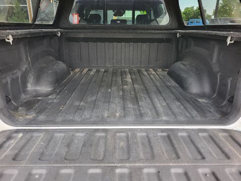 Used 2021 RAM 1500 Limited w/ Body Color Bumper Group AWD/4WD image 33