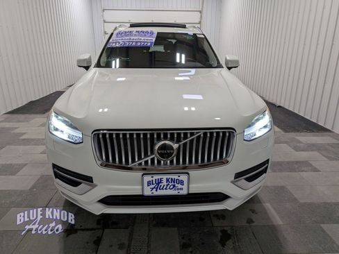 Used 2025 Volvo XC90 B6 Plus image 6