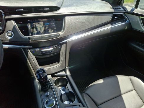 Used 2023 Cadillac XT5 Premium Luxury AWD/4WD image 16
