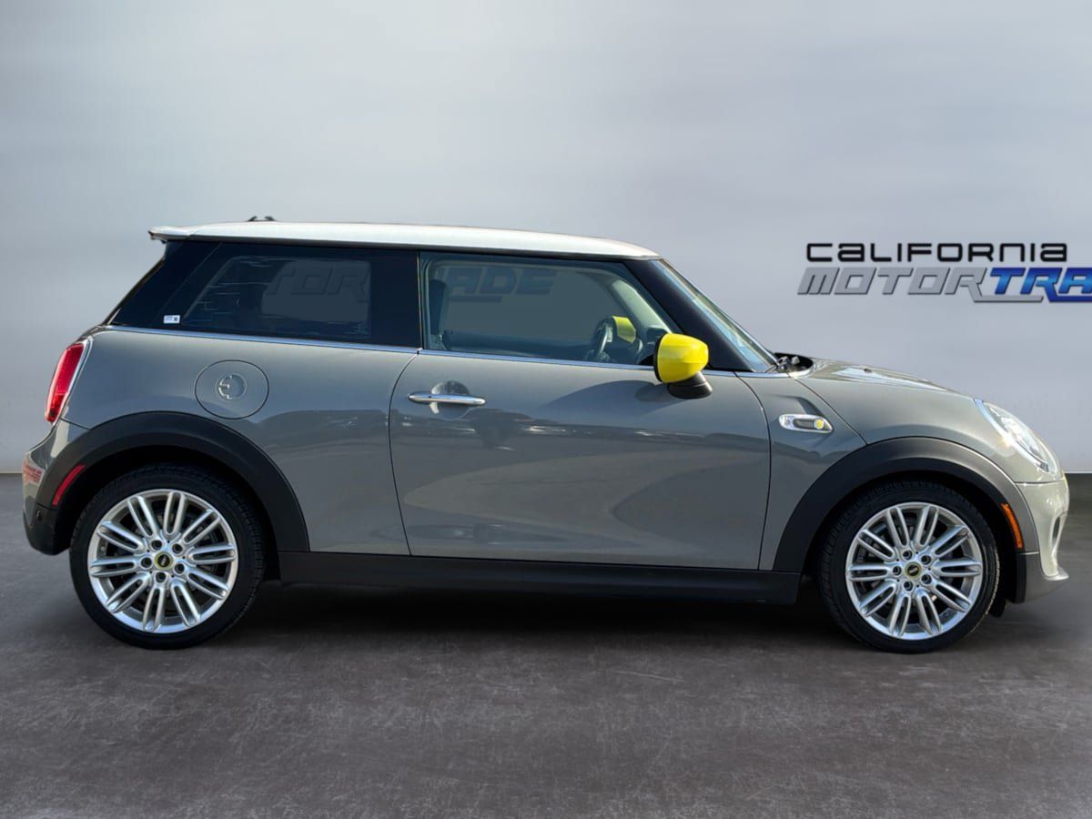 Used 2020 MINI Cooper SE w/ 6.5" Touchscreen Package FWD image 4