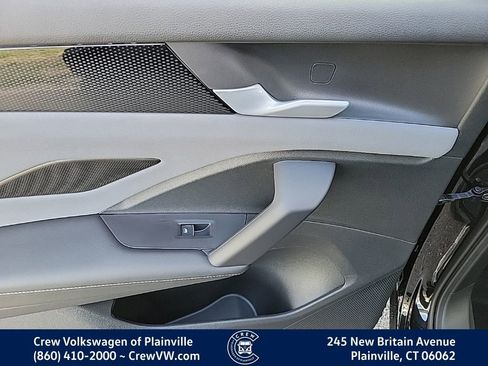 New 2026 Volkswagen Tiguan SE R-Line image 49