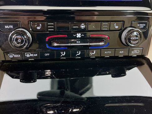 Used 2022 Jeep Grand Cherokee Limited 4xe AWD/4WD image 22