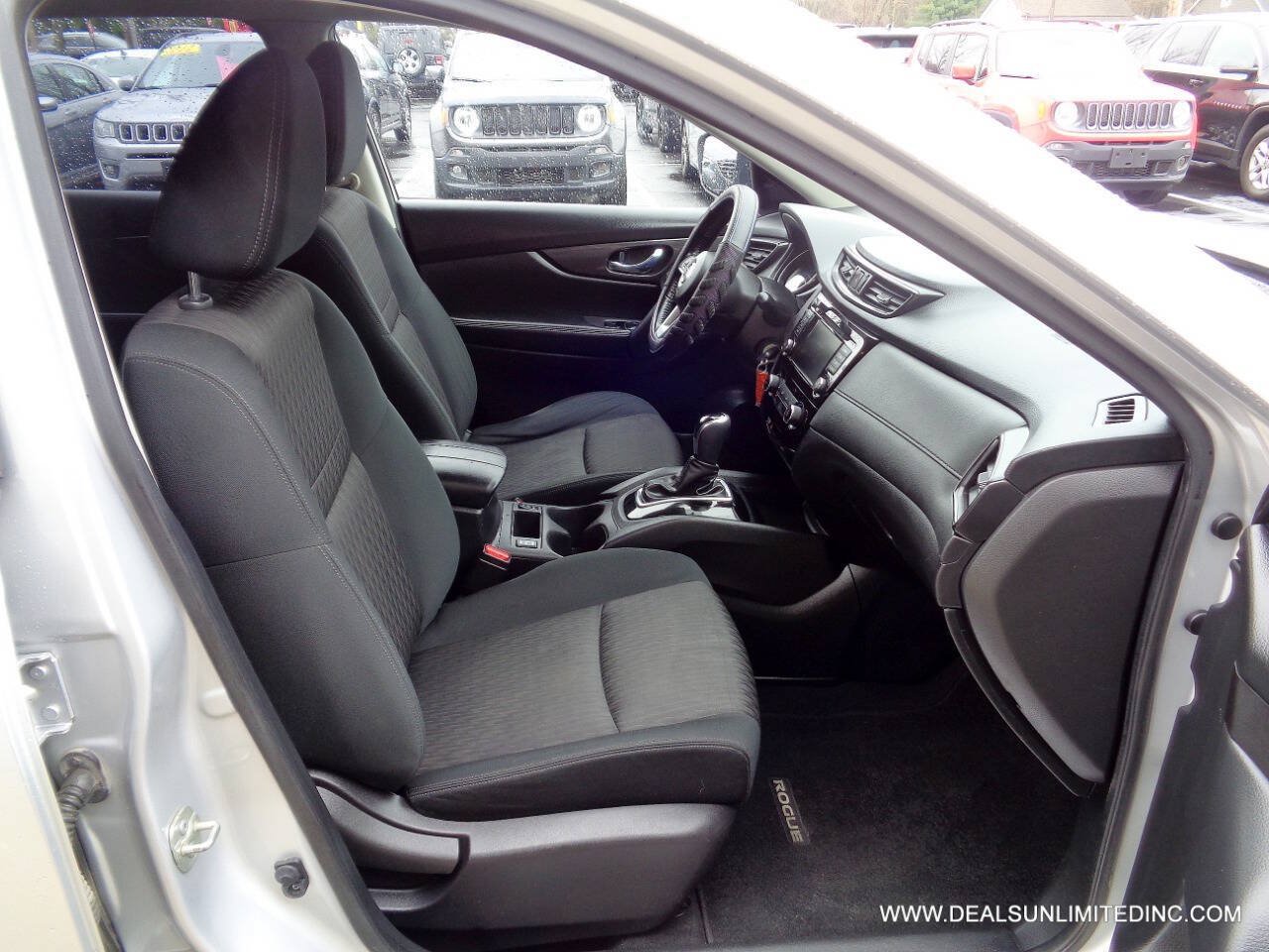 Used 2020 Nissan Rogue S w/ Special Edition Package AWD/4WD image 21