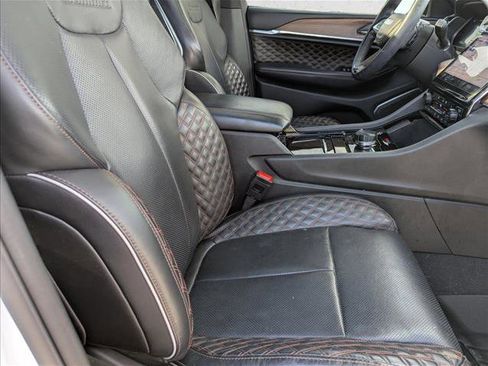 Used 2023 Jeep Grand Cherokee L Summit w/ Advanced Protech Group IV AWD/4WD image 30