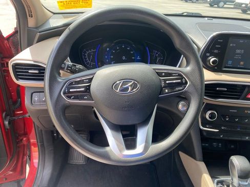 Used 2019 Hyundai Santa Fe SEL image 17