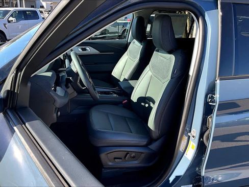 New 2026 Ford Explorer Active w/ Active Comfort Package image 9