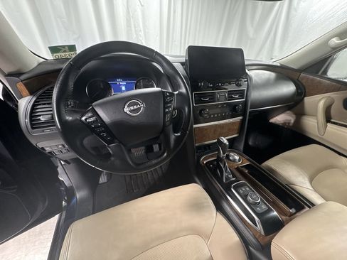 Used 2024 Nissan Armada SL AWD/4WD image 4