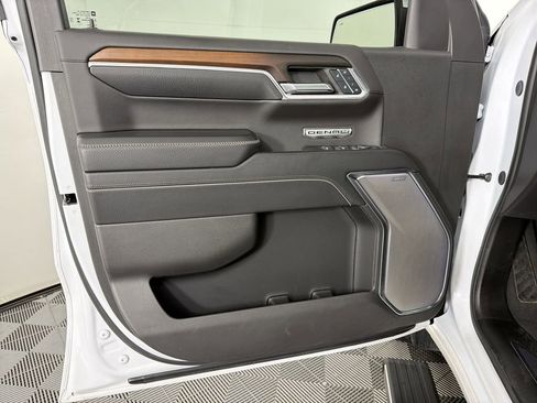 Used 2024 GMC Sierra 1500 Denali w/ Denali Reserve Package image 8