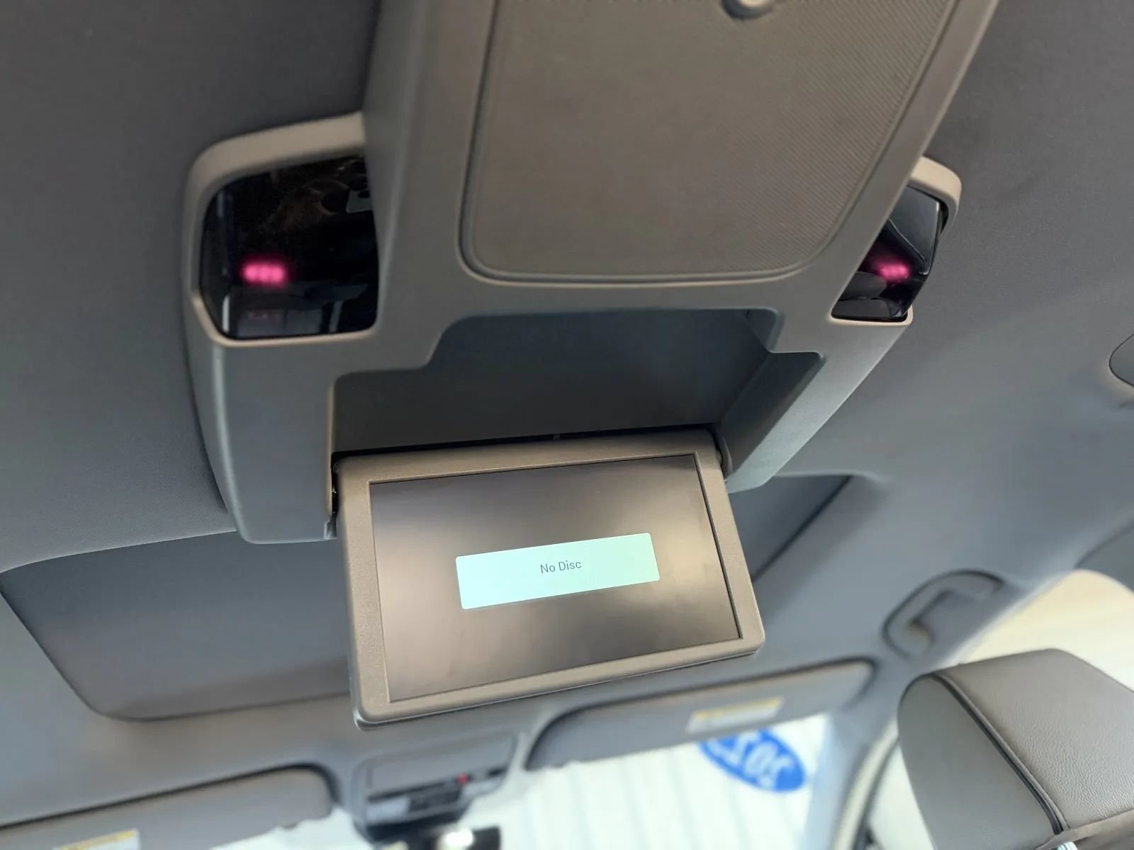 Used 2023 Honda Odyssey Elite image 40